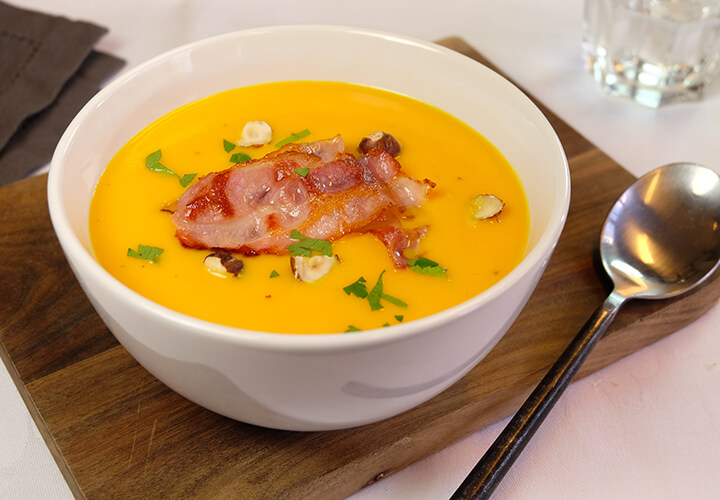 Soupe de butternut et poitrines grillées