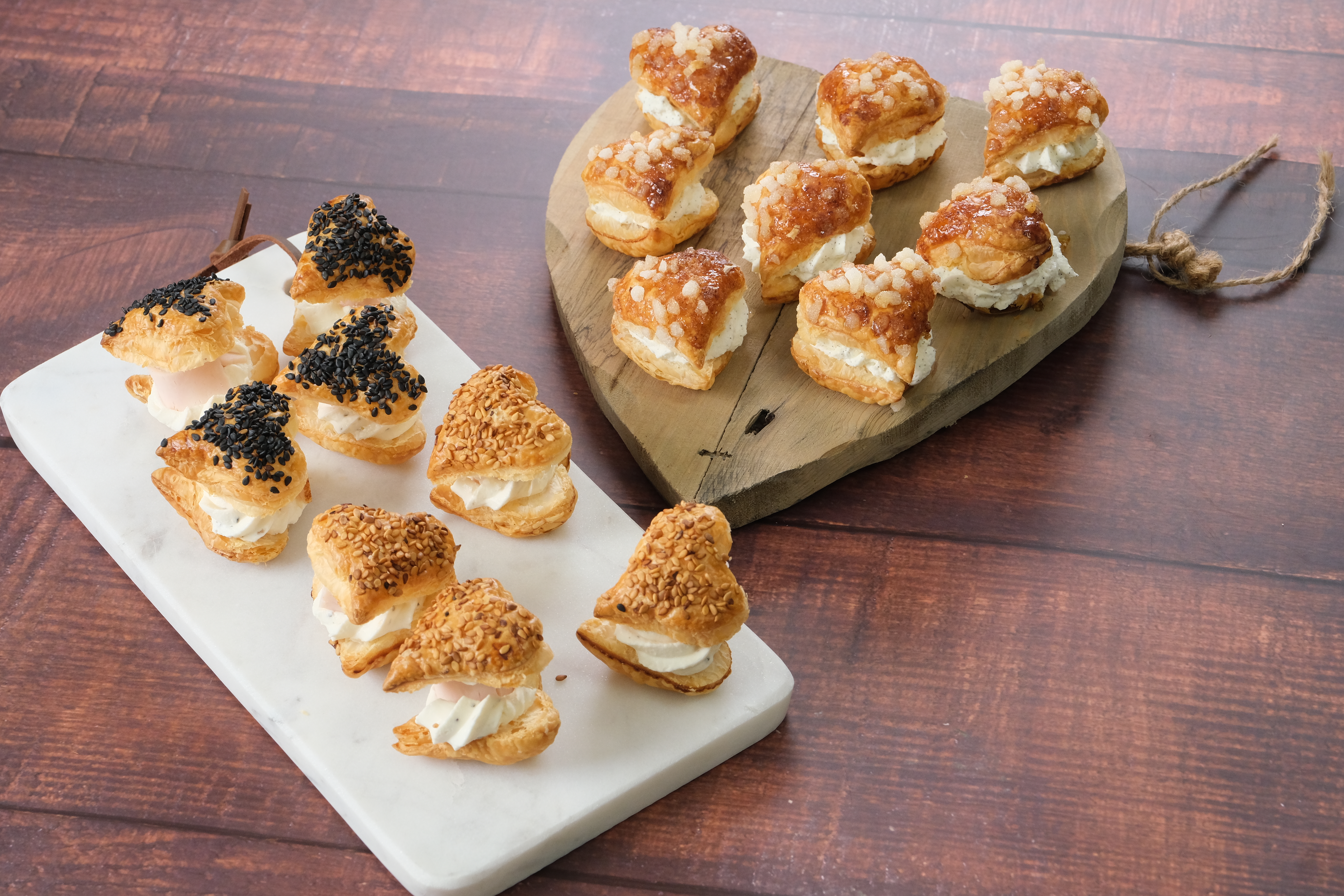 Duo de petits choux cœurs feuilletés Salés Sucrés