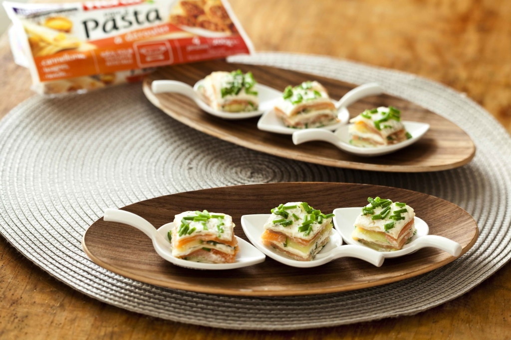 Carrés de lasagnes au concombre et à la truite fumée