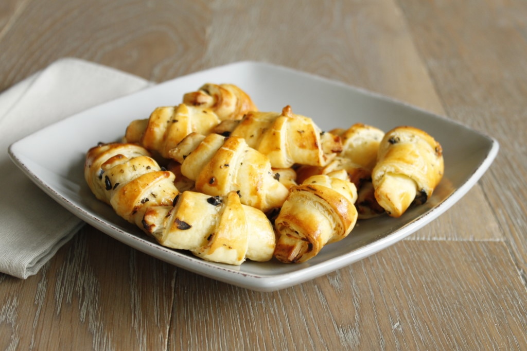 Croissants aux olives et fromage de chèvre