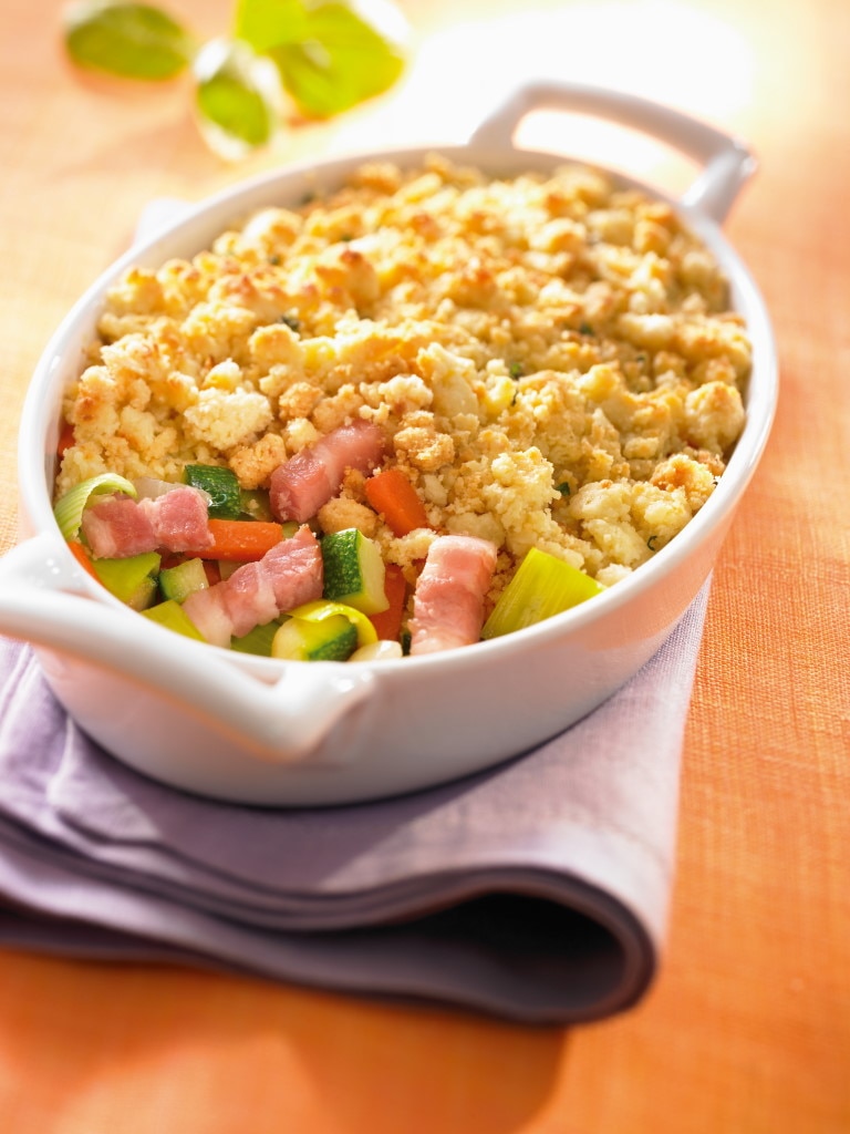 Crumble de petits légumes aux lardons
