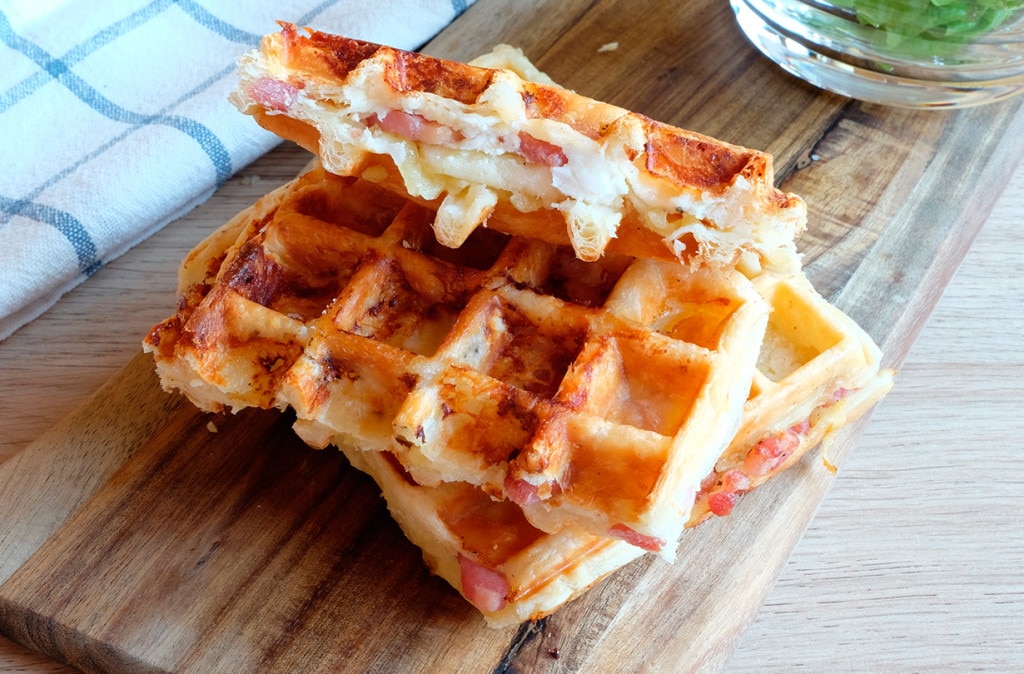 Gaufres aux lardons, pommes et fromage de chèvre