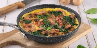 Omelette champignon, épinard, lardons
