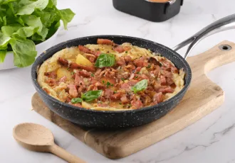 Omelette pomme de terre lardons