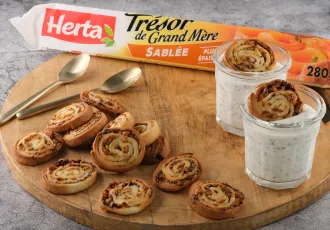 Yaourts aux graines de chia et sablés aux miel et noix