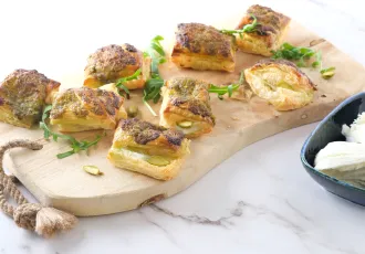 FEUILLETÉ AU PESTO ET MOZZARELLA 