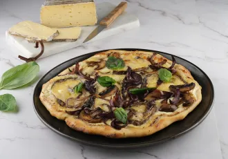 Pizza aux graines, épinard et tomme de Savoie RESHOOT