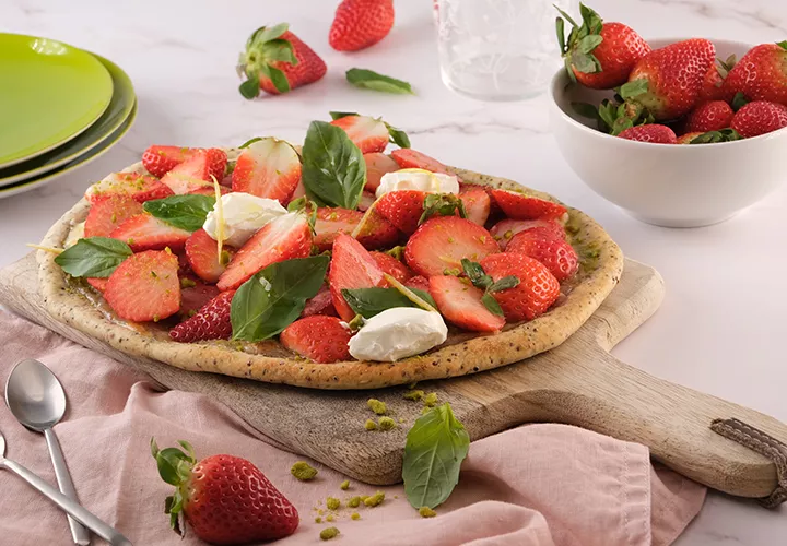 Pizza bianca, mascarpone et fraises