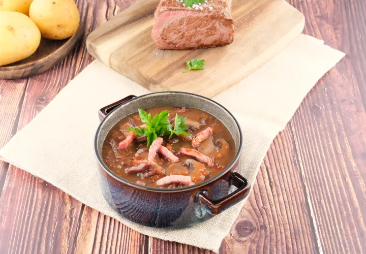 Sauce Bourguignonne aux Lardons