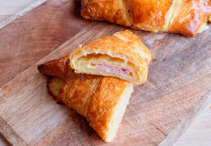 Recette Croissants XL au jambon et comté | Herta