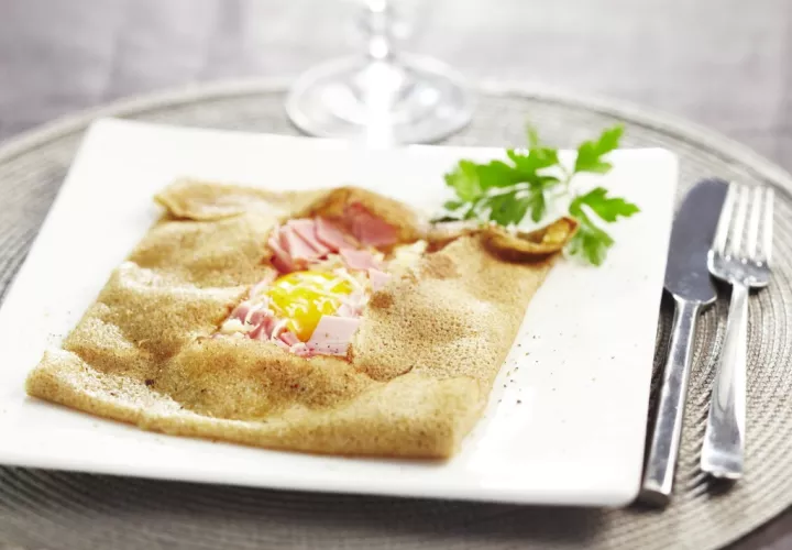 Recette Galettes de sarrasin jambon, oeuf, gruyère Herta
